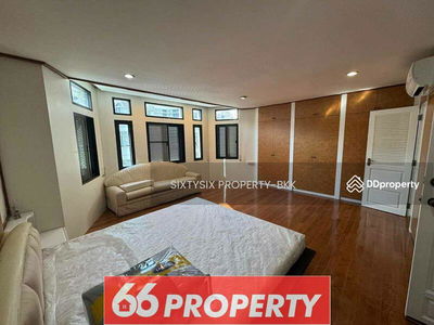 Moo Baan Chicha Castle, Bangkok, Thailand Moo Baan Chicha Castle, Bangkok, Thailand