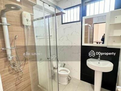 Single house for rent, lots of space Sriracha Tower Village, Nine Kilo, Sriracha, Chon Buri, Thailand Single house for rent, lots of space Sriracha Tower Village, Nine Kilo, Sriracha, Chon Buri, Thailand