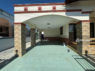 Single house for rent, lots of space Sriracha Tower Village, Nine Kilo, Sriracha, Chon Buri, Thailand Single house for rent, lots of space Sriracha Tower Village, Nine Kilo, Sriracha, Chon Buri, Thailand