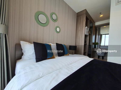 The Line Phahon-Pradipat, Bangkok, Thailand The Line Phahon-Pradipat, Bangkok, Thailand