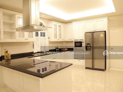 10110, Bangkok, Thailand 10110, Bangkok, Thailand