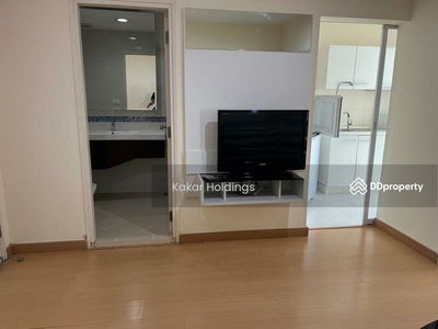 Life @ Sukhumvit 65, Bangkok, Thailand Life @ Sukhumvit 65, Bangkok, Thailand