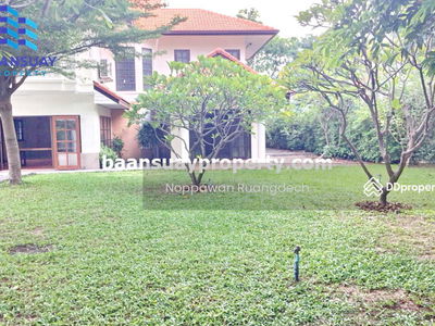 For rent, 2-story detached house, Soi Phahonyothin 32, near the Dark Green Line. Senanikom Station, Bangkok, Thailand For rent, 2-story detached house, Soi Phahonyothin 32, near the Dark Green Line. Senanikom Station, Bangkok, Thailand