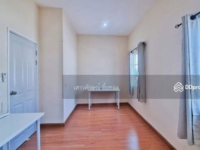 Golden Town Bangna-Suanluang, Bangkok, Thailand Golden Town Bangna-Suanluang, Bangkok, Thailand