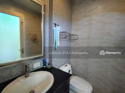 The Royal Sammuk Thani, Chon Buri, Thailand The Royal Sammuk Thani, Chon Buri, Thailand