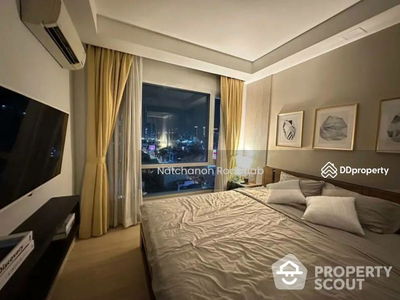 Thru Thonglor, Bangkok, Thailand Thru Thonglor, Bangkok, Thailand