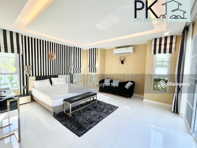 Housing in Ban Chalong, Thailand Housing in Ban Chalong, Thailand