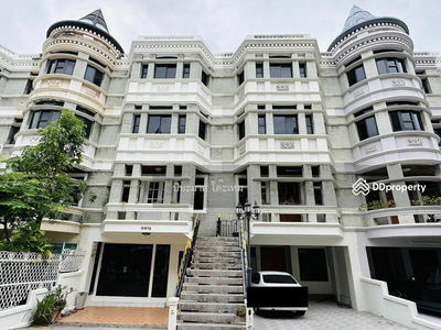 Since chicha, Bangkok, Thailand Since chicha, Bangkok, Thailand