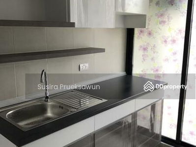 Supalai City Resort Bearing Station, Bangkok, Thailand Supalai City Resort Bearing Station, Bangkok, Thailand