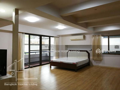 Prompong Mansion, Bangkok, Thailand Prompong Mansion, Bangkok, Thailand