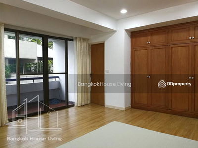 Prompong Mansion, Bangkok, Thailand Prompong Mansion, Bangkok, Thailand