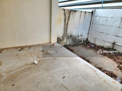 Chao, one-story townhouse, Hua Thale, Nakhon Ratchasima, Thailand Chao, one-story townhouse, Hua Thale, Nakhon Ratchasima, Thailand