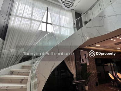 Grand Bangkok Boulevard Bangna-Onnut, Bangkok, Thailand Grand Bangkok Boulevard Bangna-Onnut, Bangkok, Thailand