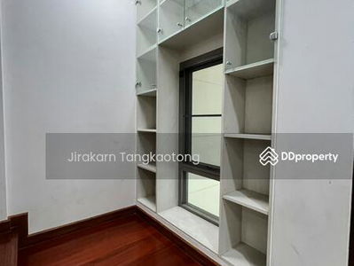 Pattra Mo Town, Nonthaburi, Thailand Pattra Mo Town, Nonthaburi, Thailand