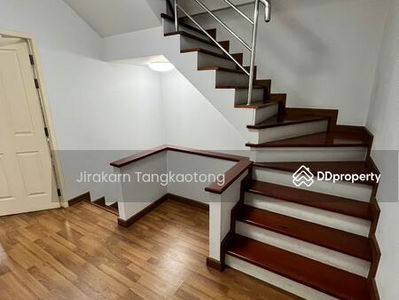 Pattra Mo Town, Nonthaburi, Thailand Pattra Mo Town, Nonthaburi, Thailand