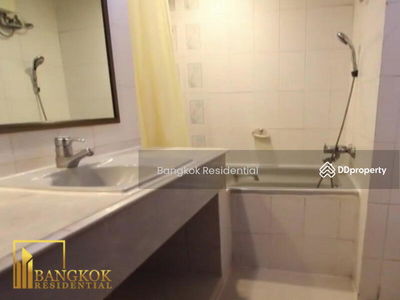 Crystal Ville Court, Bangkok, Thailand Crystal Ville Court, Bangkok, Thailand