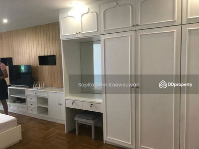 Sukhumvit 24 Home, Bangkok, Thailand Sukhumvit 24 Home, Bangkok, Thailand