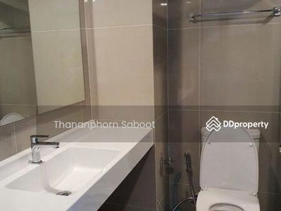 IDEO Sathorn-Wongwian Yai, Bangkok, Thailand IDEO Sathorn-Wongwian Yai, Bangkok, Thailand