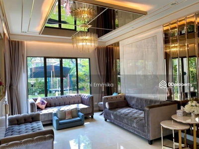 Burasiri Pattanakarn, Bangkok, Thailand Burasiri Pattanakarn, Bangkok, Thailand