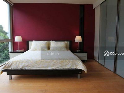 Ficus Lane, Bangkok, Thailand Ficus Lane, Bangkok, Thailand