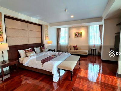 Piyathip Place, Bangkok, Thailand Piyathip Place, Bangkok, Thailand