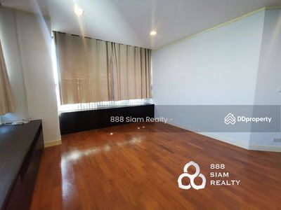 Royal River Place, Bangkok, Thailand Royal River Place, Bangkok, Thailand