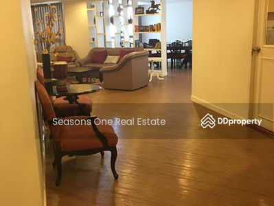 Rent 3 bedroom 252 square meters, high floor.Ekkamai Area, Bangkok, Thailand Rent 3 bedroom 252 square meters, high floor.Ekkamai Area, Bangkok, Thailand