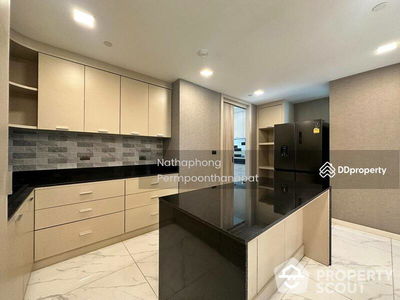 Ideal 24, Bangkok, Thailand Ideal 24, Bangkok, Thailand