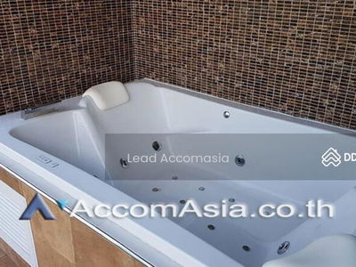 Lake Green, Bangkok, Thailand Lake Green, Bangkok, Thailand