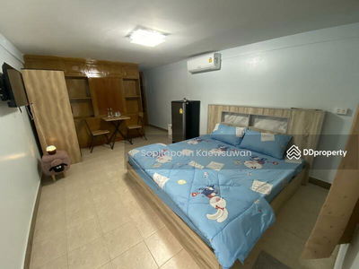 10400, Bangkok, Thailand 10400, Bangkok, Thailand