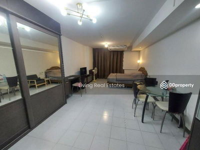 Supalai Park Phaholyothin, Bangkok, Thailand Supalai Park Phaholyothin, Bangkok, Thailand