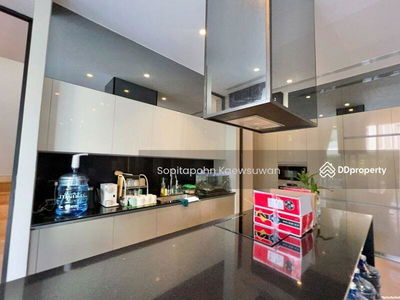 10110, Bangkok, Thailand 10110, Bangkok, Thailand