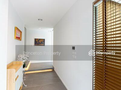 VIVE Rama 9, Bangkok, Thailand VIVE Rama 9, Bangkok, Thailand