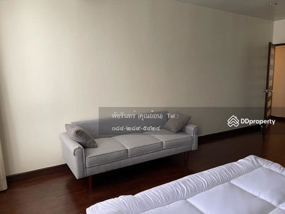 Elephant Tower, Bangkok, Thailand Elephant Tower, Bangkok, Thailand