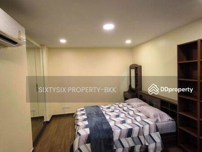 J.C. Tower, Bangkok, Thailand J.C. Tower, Bangkok, Thailand