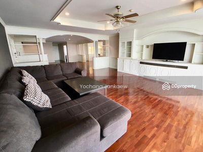 Oriental Towers, Bangkok, Thailand Oriental Towers, Bangkok, Thailand