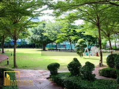 Waterford Sukhumvit 50 condominium, Bangkok, Thailand Waterford Sukhumvit 50 condominium, Bangkok, Thailand