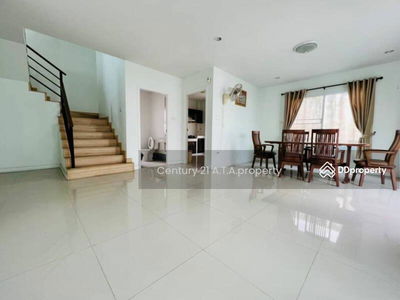 Country Home Lake & Park Assumption - Sriracha, Chon Buri, Thailand Country Home Lake & Park Assumption - Sriracha, Chon Buri, Thailand