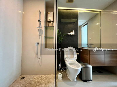 Green Lake Sriracha, Chon Buri, Thailand Green Lake Sriracha, Chon Buri, Thailand