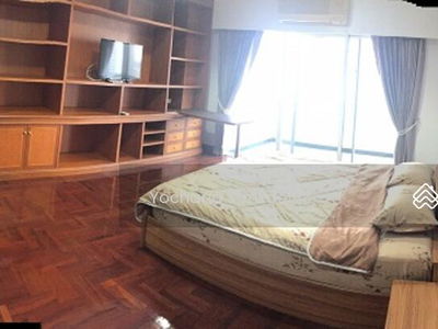 33 Tower, Bangkok, Thailand 33 Tower, Bangkok, Thailand