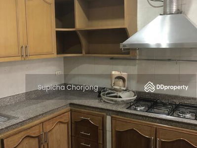 Baan Klang Krung Thonglor, Bangkok, Thailand Baan Klang Krung Thonglor, Bangkok, Thailand