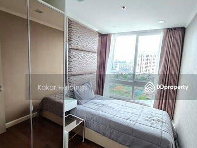 The Metropolis Samrong Interchange, Samut Prakan, Thailand The Metropolis Samrong Interchange, Samut Prakan, Thailand