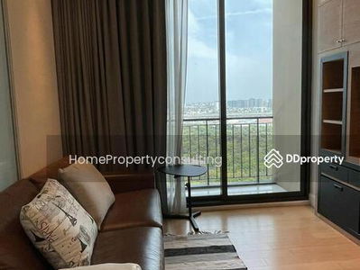 EQUINOX Paholyothin-Viphavadee, Bangkok, Thailand EQUINOX Paholyothin-Viphavadee, Bangkok, Thailand