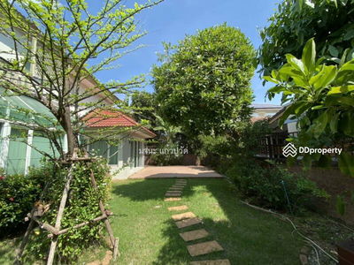 Laddarom, Nonthaburi, Thailand Laddarom, Nonthaburi, Thailand