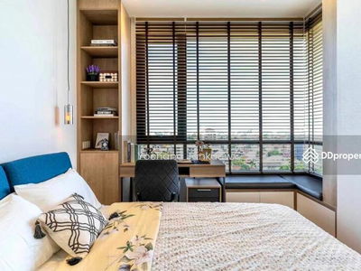 Maru Ekkamai 2, Bangkok, Thailand Maru Ekkamai 2, Bangkok, Thailand