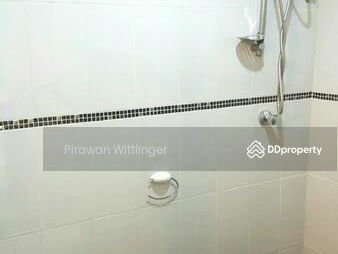 J.C. Tower, Bangkok, Thailand J.C. Tower, Bangkok, Thailand