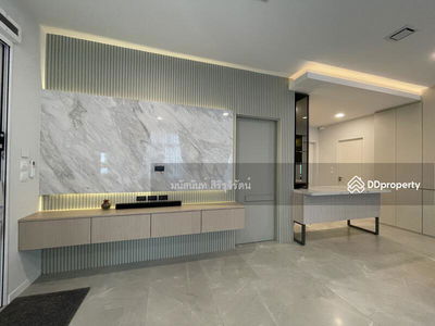 Mantana Bangna-Wongwaen, Bangkok, Thailand Mantana Bangna-Wongwaen, Bangkok, Thailand