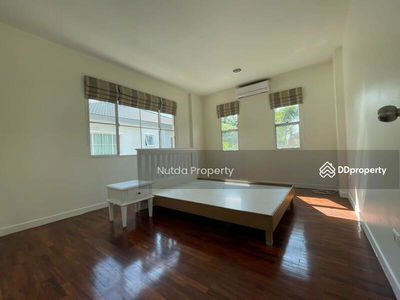 Nantawan Rama 9-Onnut, Bangkok, Thailand Nantawan Rama 9-Onnut, Bangkok, Thailand