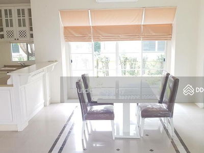 Nantawan Rama 9-Onnut, Bangkok, Thailand Nantawan Rama 9-Onnut, Bangkok, Thailand