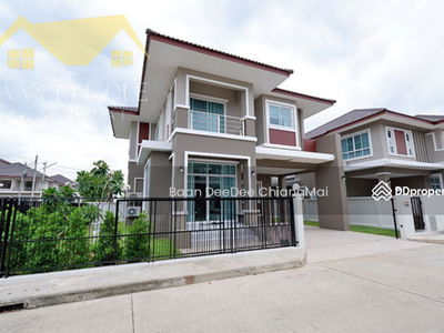 Housing in San Kamphaeng, Thailand Housing in San Kamphaeng, Thailand